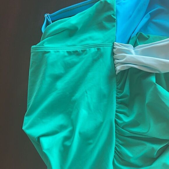 Land’s End V wrap underwire Tankini top green aqua turquoise adjustable Various - Picture 8 of 8